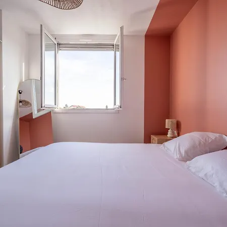 Le Jean Moulin T2 Air-conditioned Private Parking Balcony Villefranche-sur-Saône