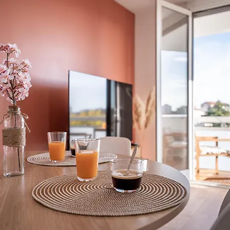 Le Jean Moulin T2 Air-conditioned Private Parking Balcony Apartment Villefranche-sur-Saone